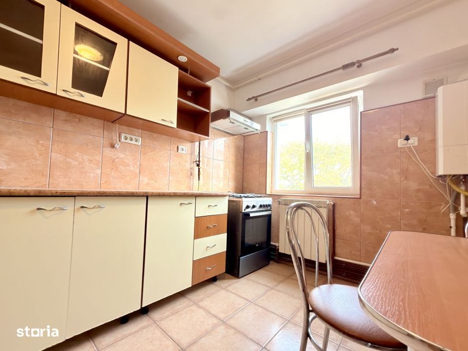 Apartament cu 3 camere decomandat de inchriat in Faleza Nord | Parcare