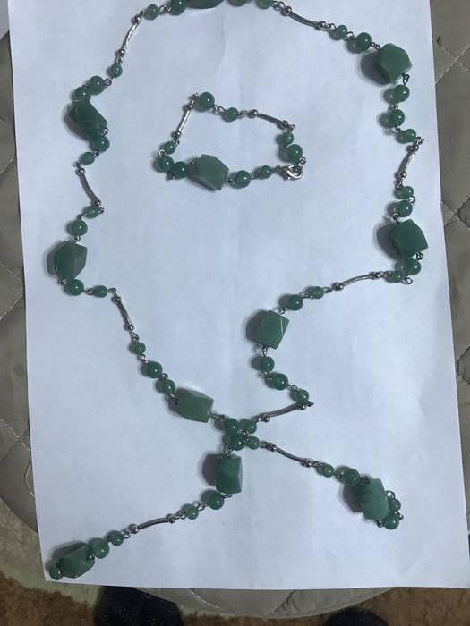 Броши, кольца, бусы, серьги