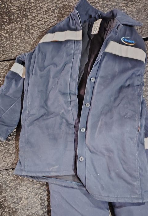 Продам спецодежда зимнию