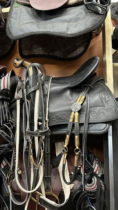 Продам седло ручная работа.