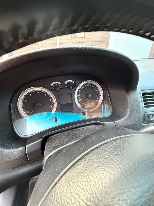 Volkswagen Bora 2.0i