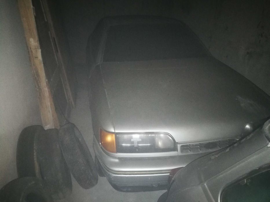 Ford Scorpio на части