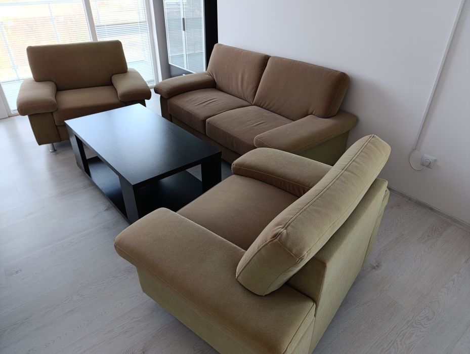 Холова гарнитура диван с две кресла