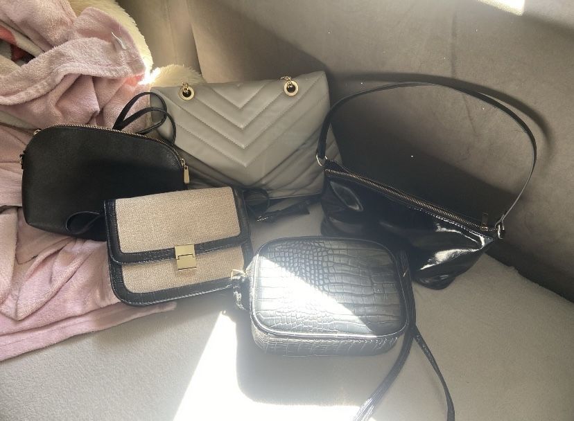 Дамски чанти mohito bershka shein terranova h&m