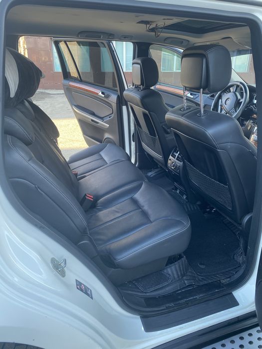 Продам мерседес бенц GL 450