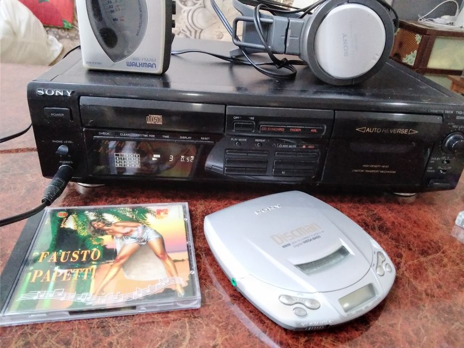 Продается двойка SONY TXD-RE 210