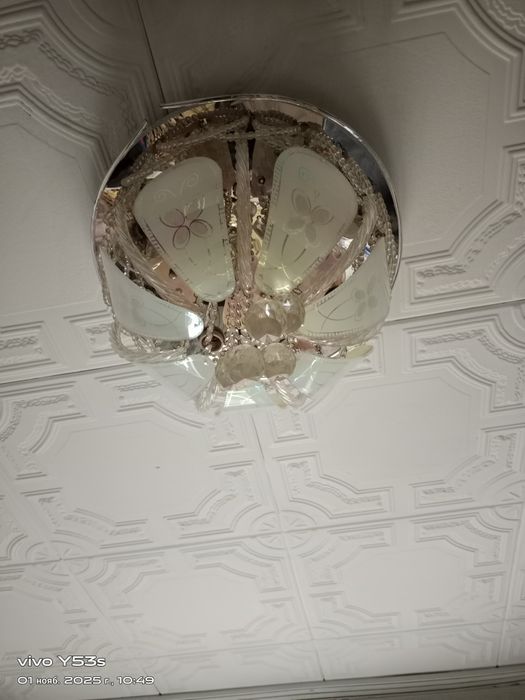 Продам люстру срочно район кшт