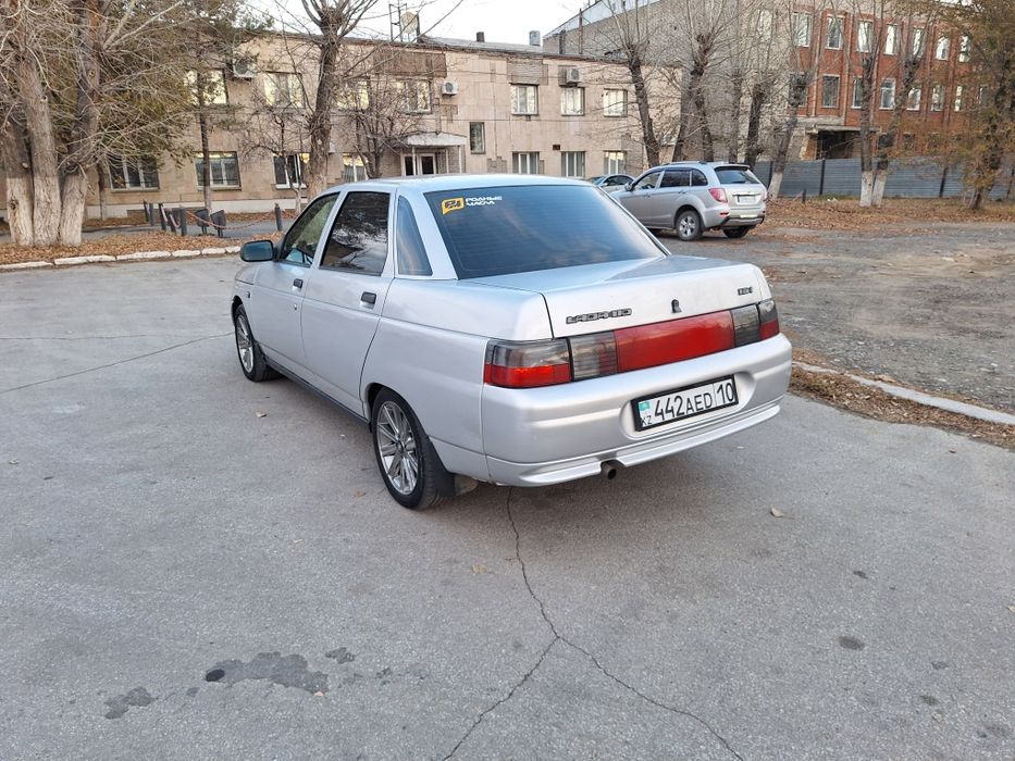 Продам машину Ваз 2110