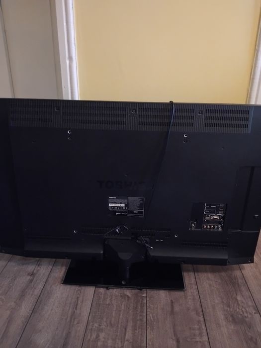 Телевизор Тошиба 46 инча