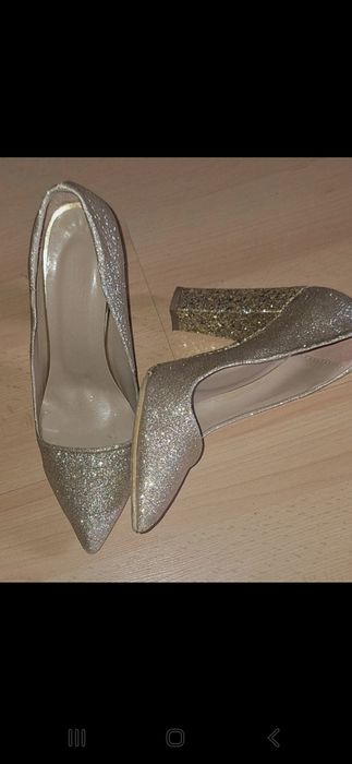 Pantofi dama de ocazie