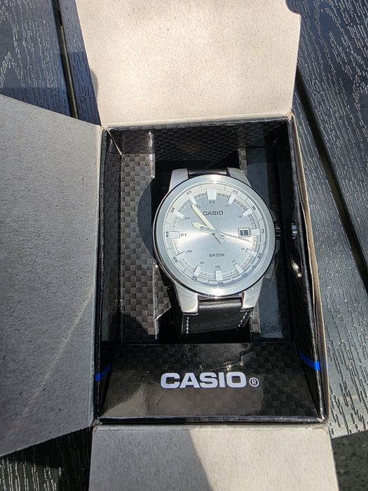 Ceas Casio nou la cutie