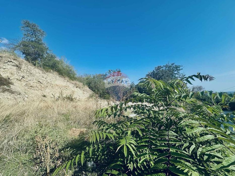 Парцел в регулация до морето, гр.Балчик, Я.И.