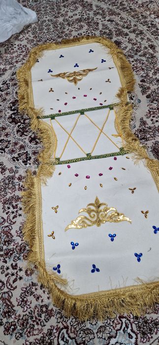 Продам большой красивый қоржын.