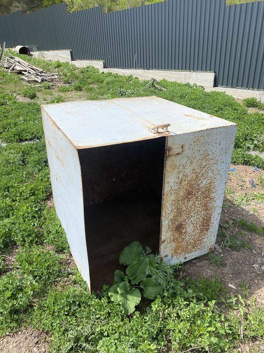 Продам бак под воду емкость