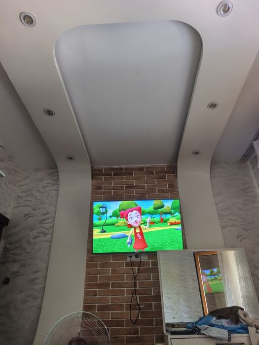 Uy sotiladi 3 xona 76 kvadrat 2 qavat 5 qavatli Yunusobot 19 kv