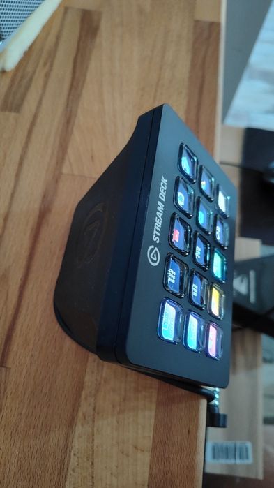 Elgato Stream Deck MK 2 cu 15 Butoane programabile