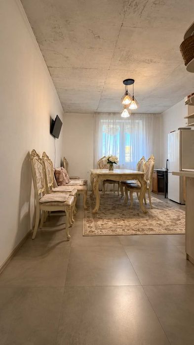 Продам 1 комн кв. 73*m2 в Астане около парка