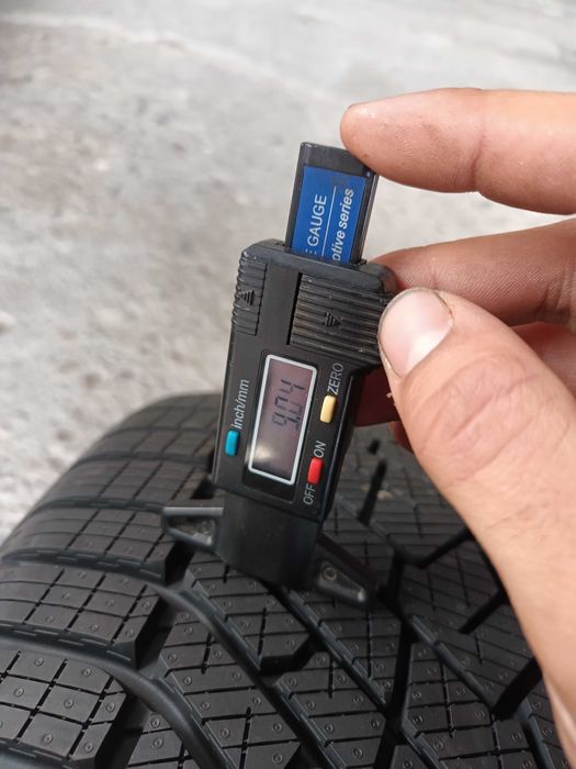 2 Нови зимни гуми 275/40 R21 Pirelli Scorpion Winter 2 107V XL борд