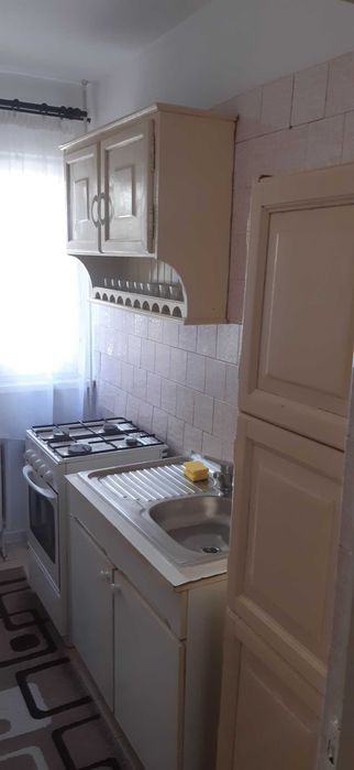 Inchiriez apartament cu 2 camere