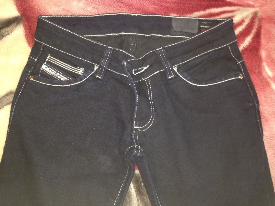 Дамски дънки