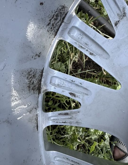 Диски от Камри 70  оргинал  р18