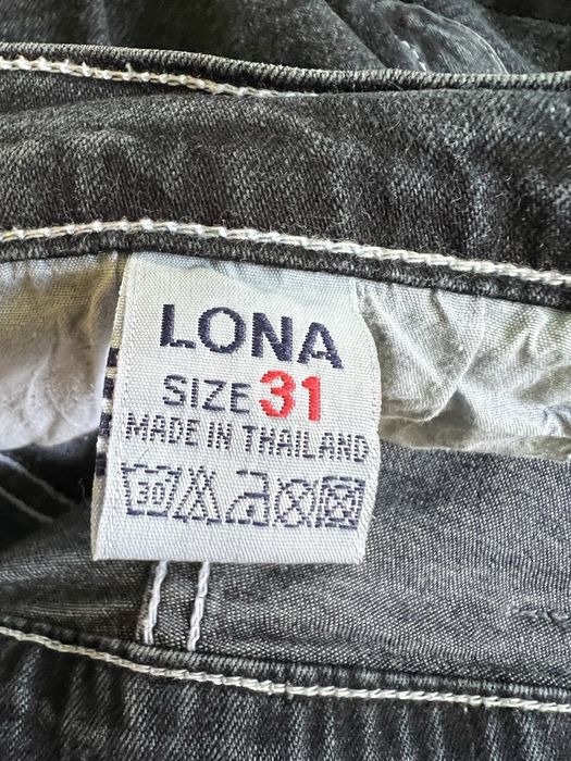 Blugi evazati, talie inalta