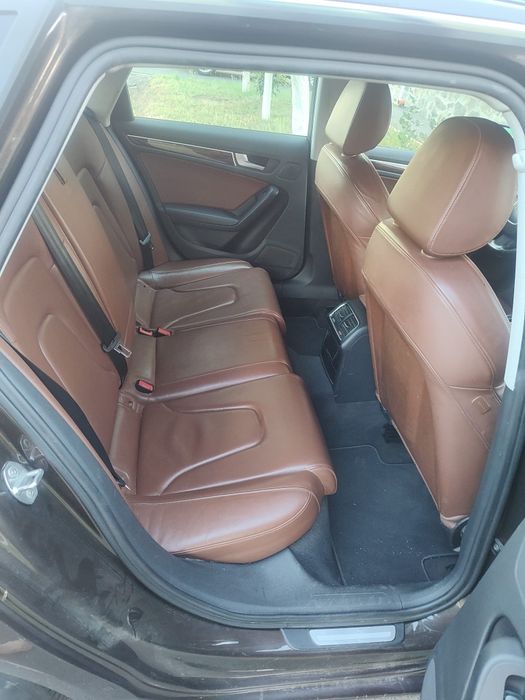 Vând Audi A4 an 2011
