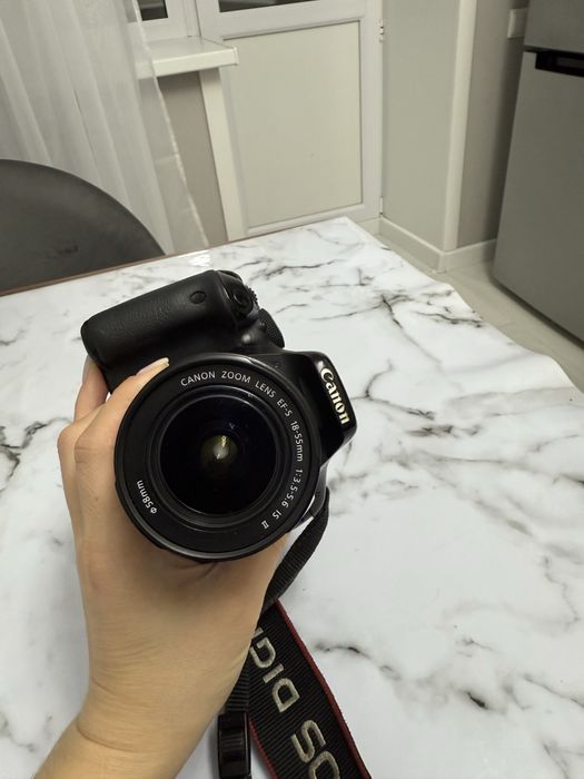 Продам фотоаппарат Canon 600d