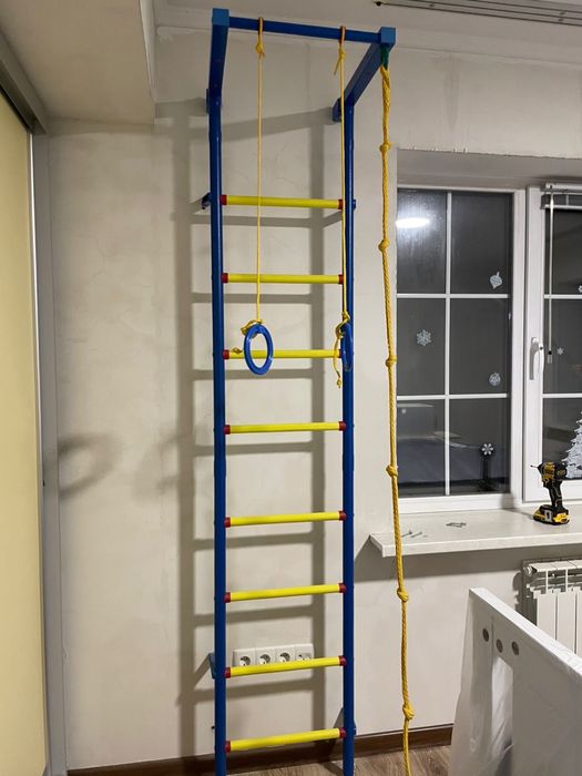 Детская шведская стенка