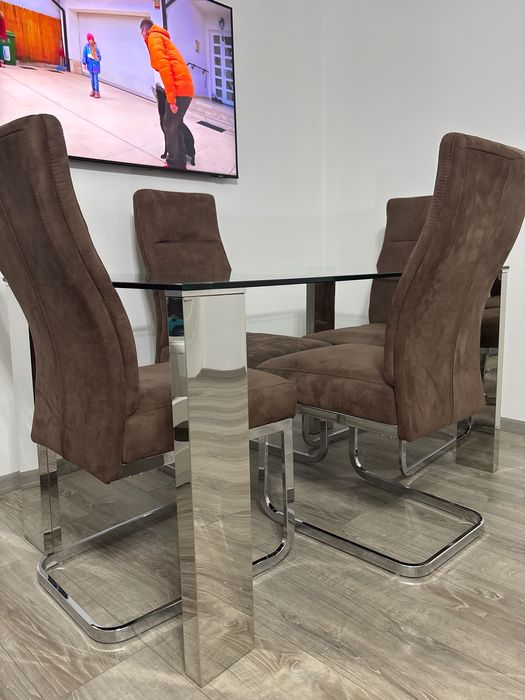 Vând masă și scaune Mobexpert!