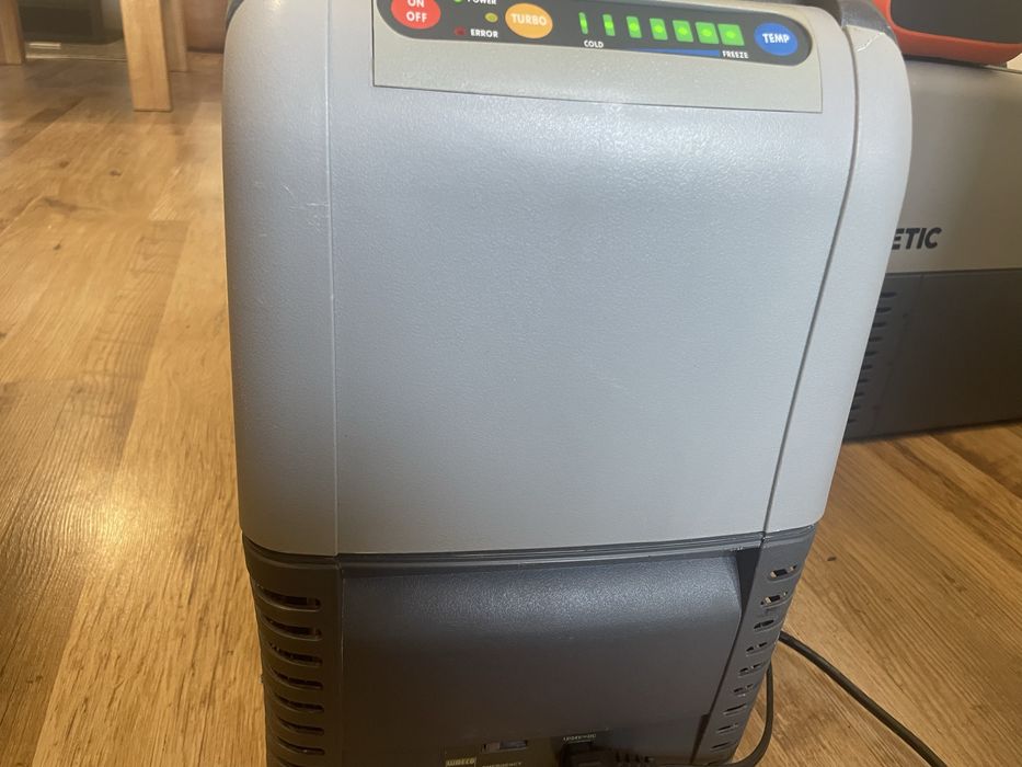 Компресорен хладилник за автомобил кемпер каравана