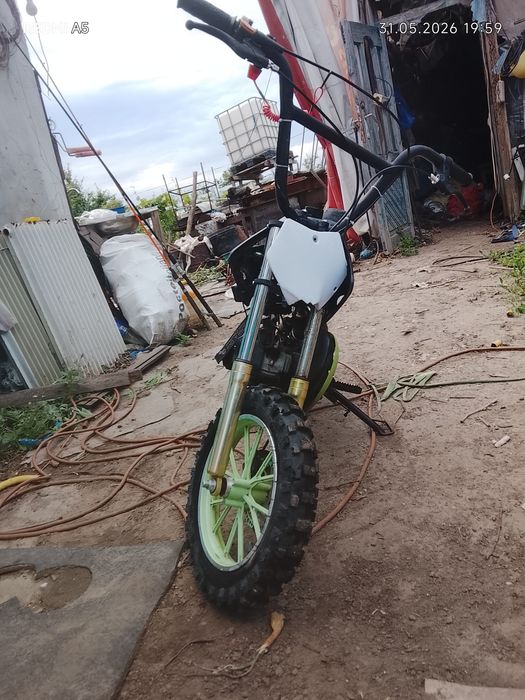 Vând motocross de 49cc