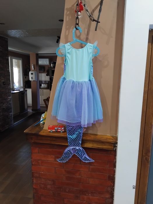 Рокли 122, 128 ръст и 131