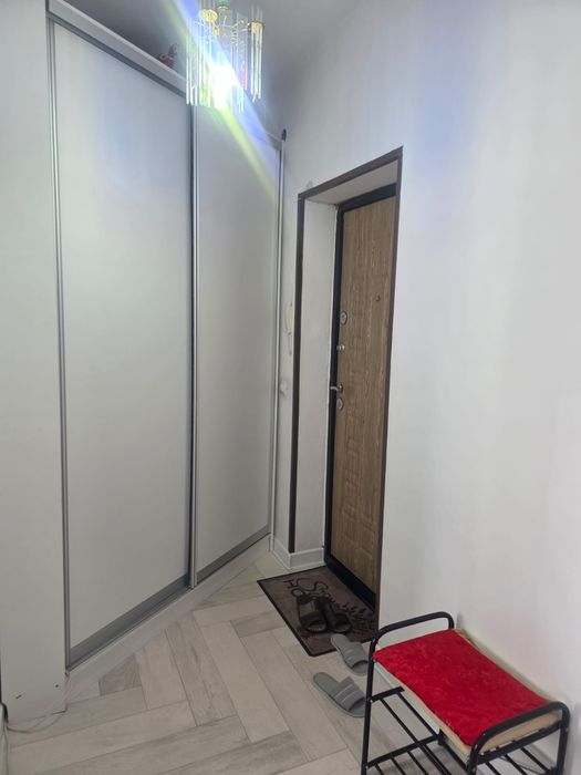 Продам двух комнатный квартира