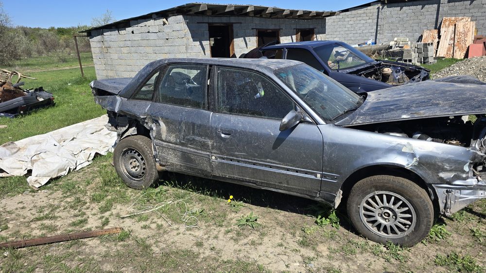 Продам машину ауди 100