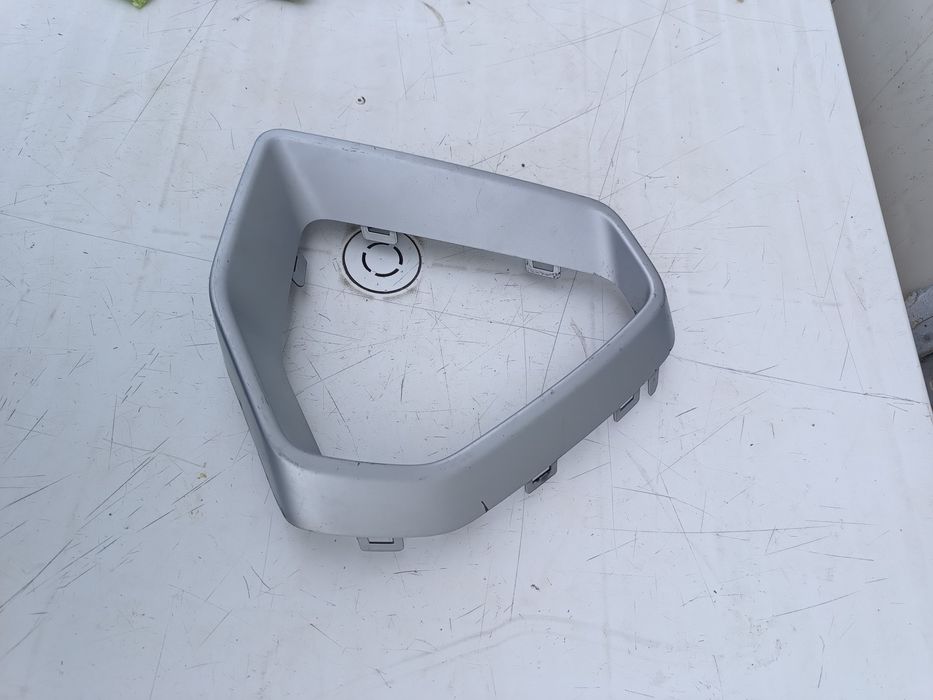 Grila proiector audi Q3 83A S line