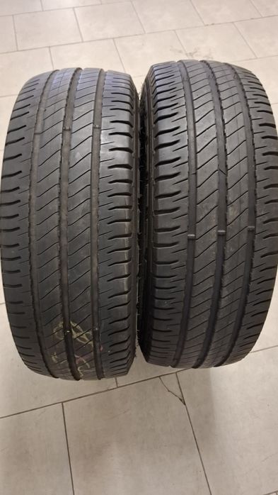 2бр летни бусови гуми Michelin 235 65 16С