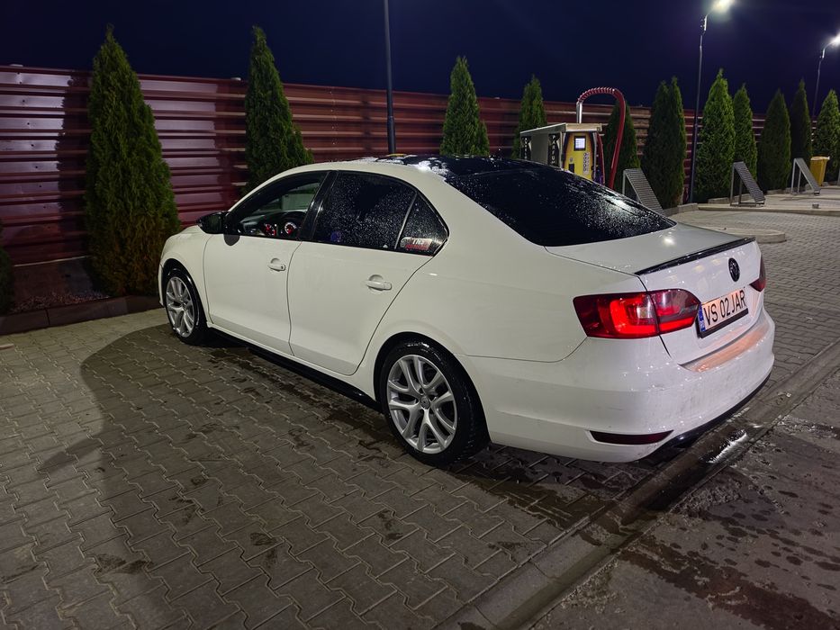 VOLKSWAGEN Jetta 2013 — imagine 5