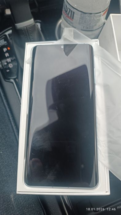 Продам HUAWEI P30 Pro в отличном состоянии