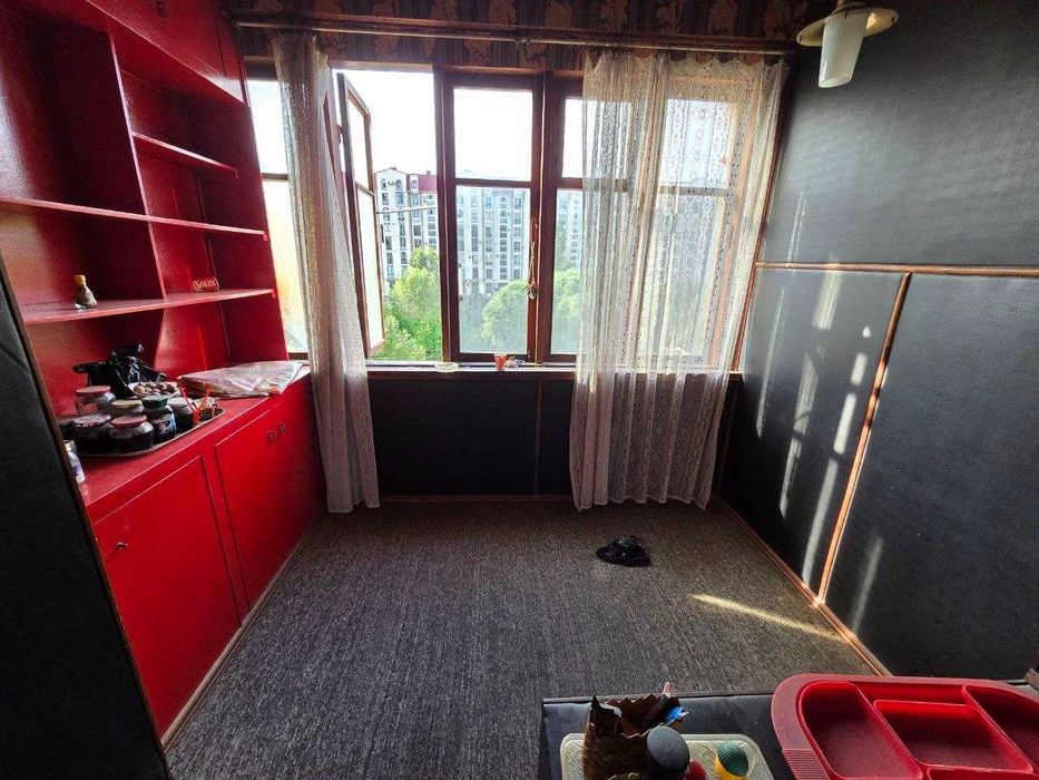 Ахмад Югнаки.ТТЗ базарчик 4(3)-комн 5/5 92 м² сдвоенный зал ипотека