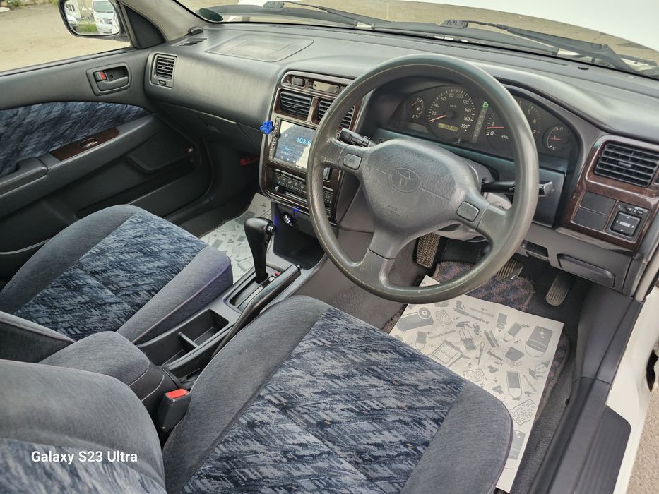 Тойота Карина 1.8 Автомат 96г. ИДЕАЛ