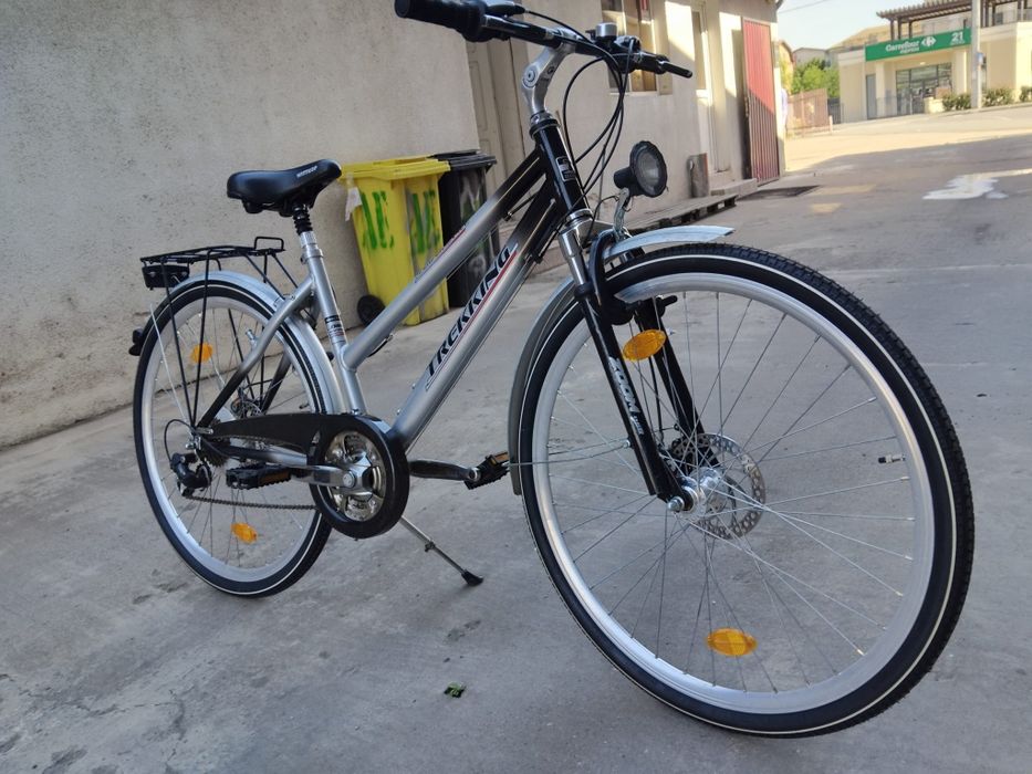 Vând bicicleta din aluminiu