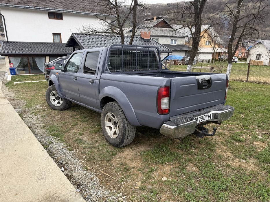 Nissan Navara D22