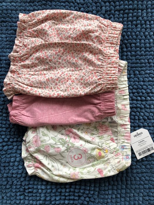 Нови бебешки панталонки Next за момиче