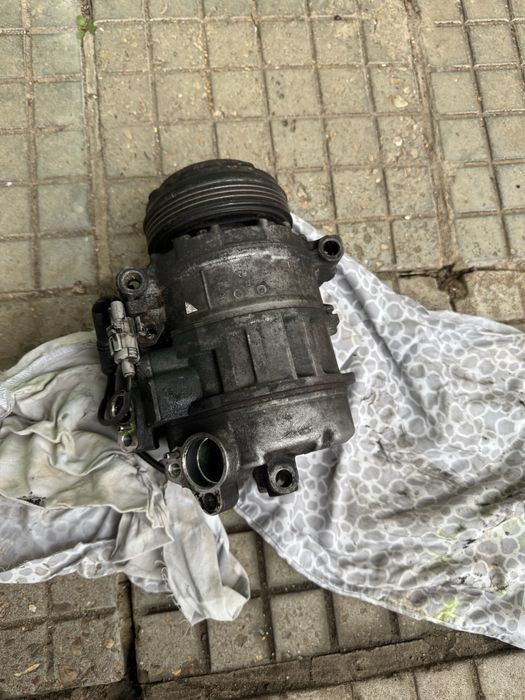Компресор за климатик за БМВ Е60 3,5д 286 коня