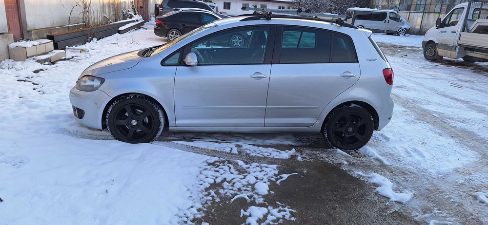 WV Golf 5 Plus, Benzină, An 2010, 153000km