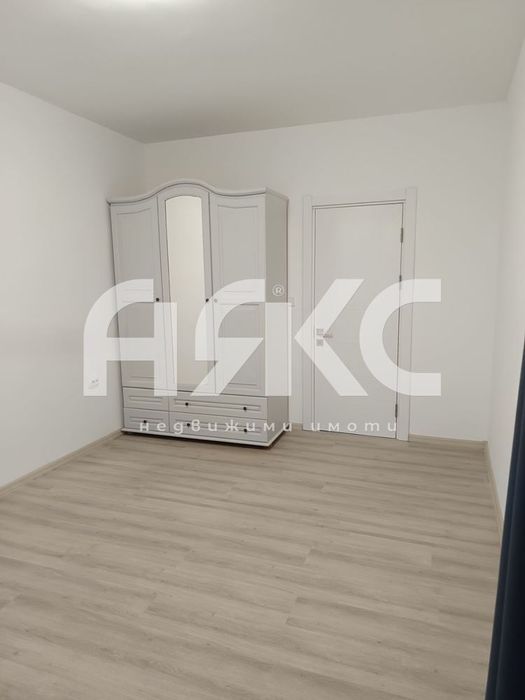 Тристаен обзаведен апартамент в кв. Люлин 6- ДОПУСКАТ СЕ ДОМАЩНИ ЛЮБИ