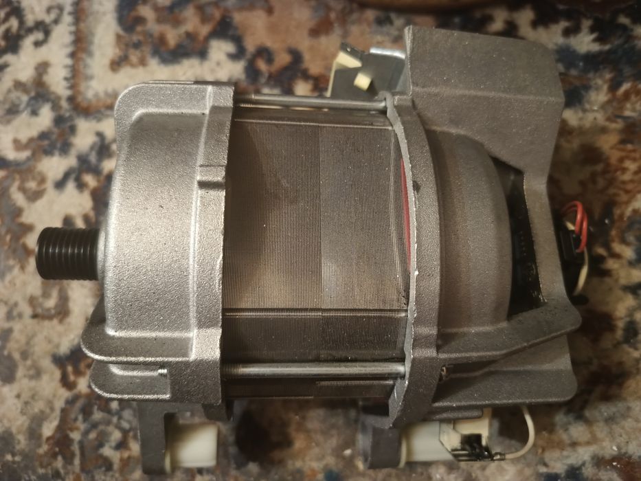 Motor mașina de spălat Whirlpool