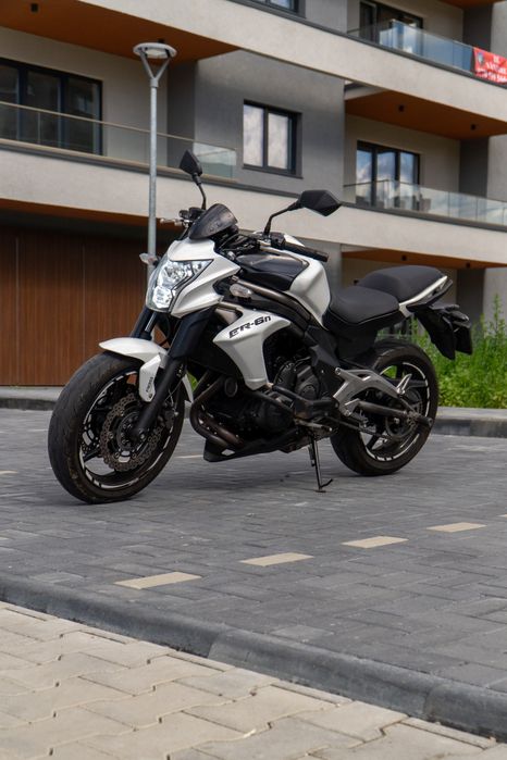Motocicleta A2 Kawasaki ER 6N