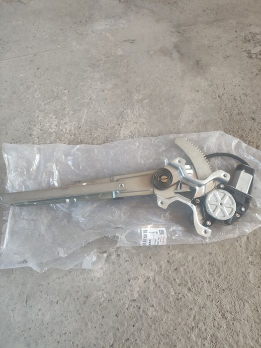 Matiz steklopodyonik  praviy yangi